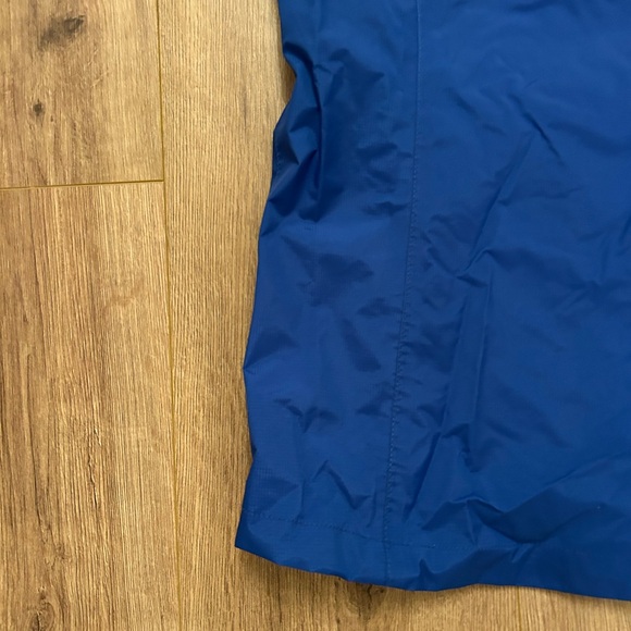 EUC Marmot PreCip Lightweight Rain Jacket - Picture 10 of 11